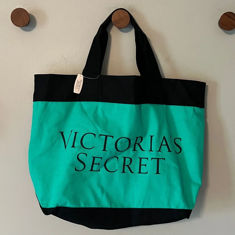 New!‎ Victoria's Secret Colorblock Weekend Bag